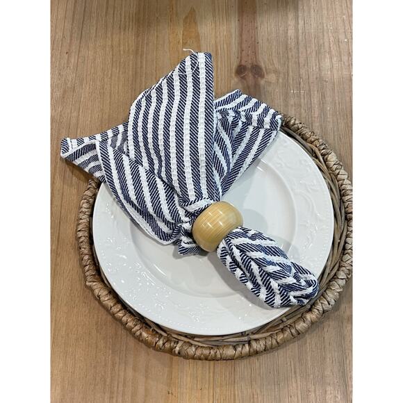 Vintage Wooden Enamel Napkin Rings Set of 6 Boho Style Cottage Core Dinner Party - Picture 5 of 5